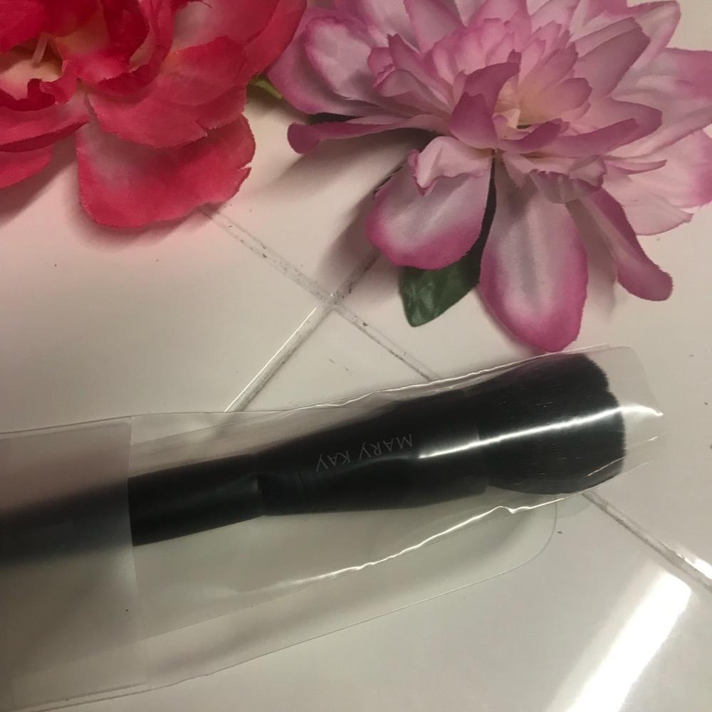 Mineral Powder Foundation Brush Mary Kay